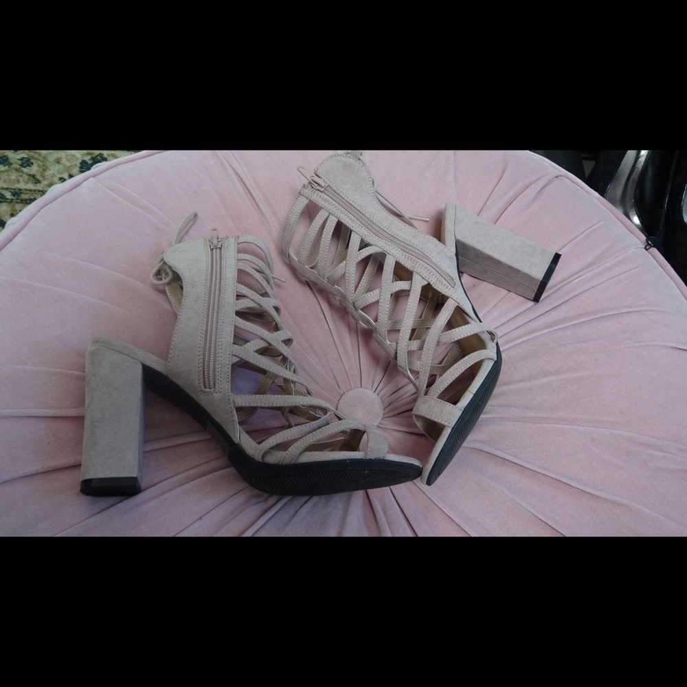 Chunky heels